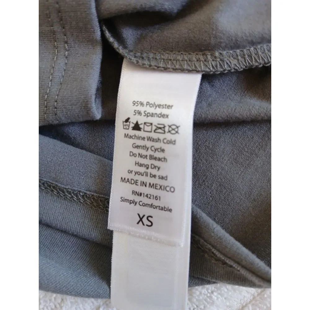 Lularoe Womens T-shirt Size XS Short Sleeve Round Neck Gray And Multicolor - Picture 15 of 15